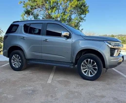 Carro 2.8 16V TURBO DIESEL HIGH COUNTRY 7L 4X4 AUTOMÁTICO