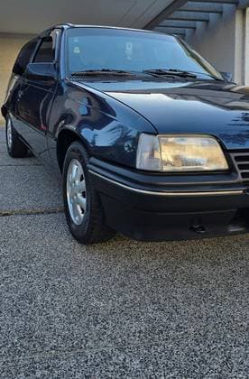 Carro 1.8 EFI GL 8V GASOLINA 2P MANUAL