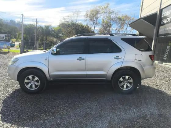 Carro 3.0 SRV 4X4 16V TURBO INTERCOOLER DIESEL 4P AUTOMÁTICO