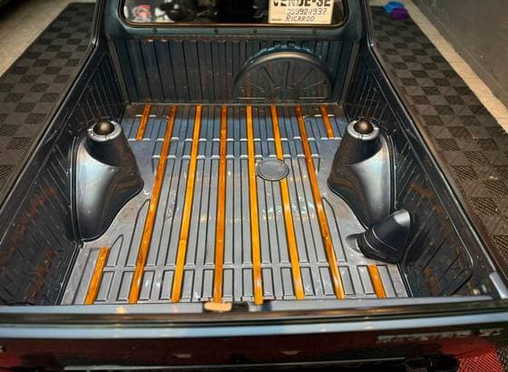 Carro 1.8 GL CS 8V GASOLINA 2P MANUAL