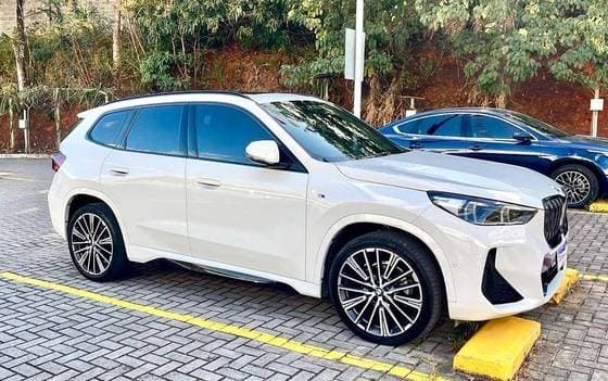 Carro 2.0 16V TURBO GASOLINA SDRIVE20I M SPORT STEPTRONIC