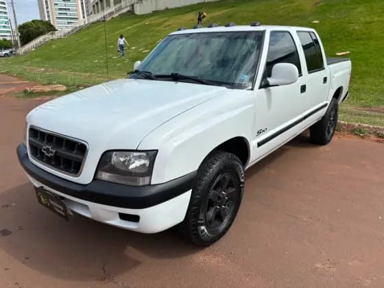 Carro 2.8 STD 4X4 CD 12V TURBO INTERCOOLER DIESEL 4P MANUAL