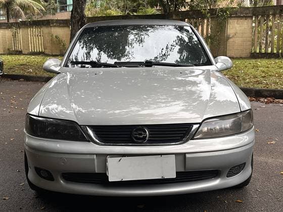 Carro 2.0 MPFI GLS 8V GASOLINA 4P MANUAL
