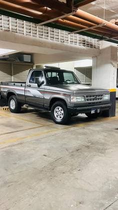 Carro 4.0 CUSTOM DE LUXE CS 8V TURBO DIESEL 2P MANUAL