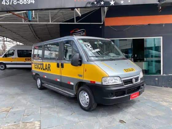 Carro 2.3 MINIBUS TETO BAIXO 16V TURBO DIESEL 3P MANUAL