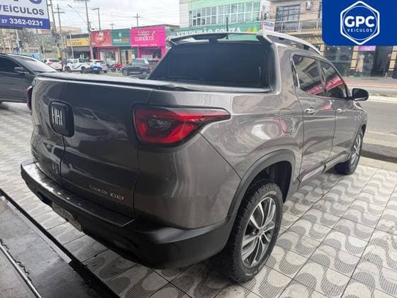 Carro 2.0 16V TURBO DIESEL VOLCANO 4WD AT9