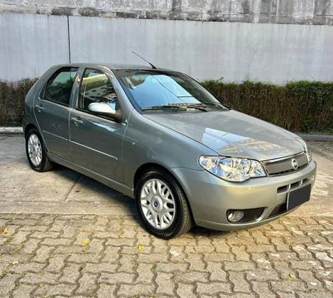 Carro 1.8 MPI HLX 8V GASOLINA 4P MANUAL
