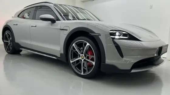 Carro 4S CROSS TURISMO ELÉTRICO