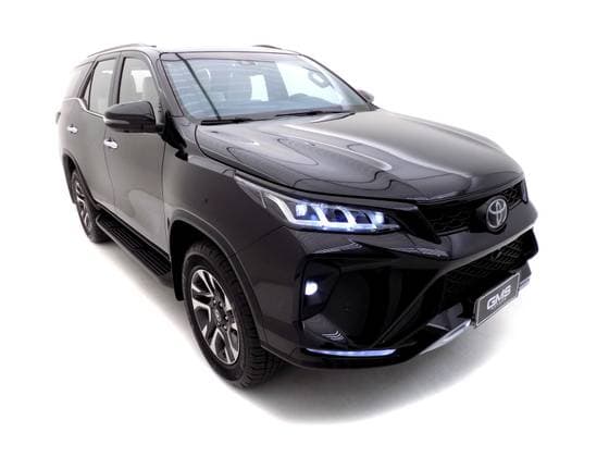 Carro 2.8 D-4D TURBO DIESEL DIAMOND 7L 4X4 AUTOMÁTICO