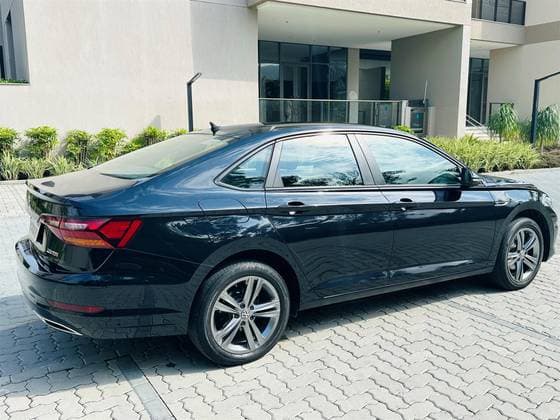 Carro 1.4 250 TSI TOTAL FLEX R-LINE TIPTRONIC