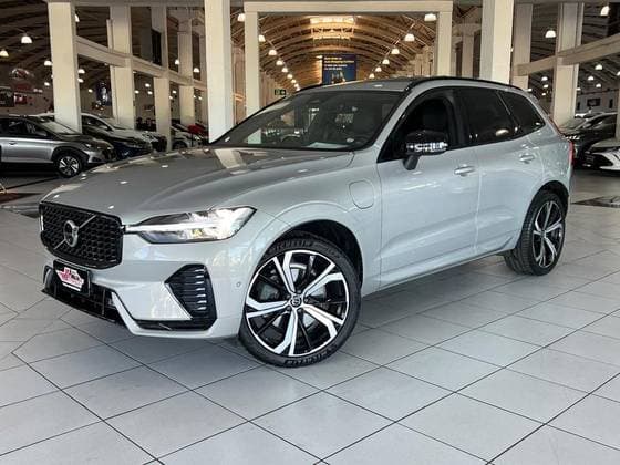 Carro 2.0 T8 RECHARGE ULTIMATE DARK AWD GEARTRONIC