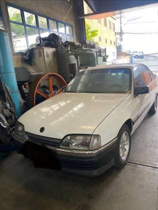 Carro 2.0 MPFI GLS 8V GASOLINA 4P MANUAL