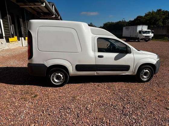 Carro 1.4 MPI FURGÃO 8V FLEX 2P MANUAL