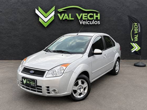 Carro 1.6 MPI CLASS SEDAN 8V FLEX 4P MANUAL