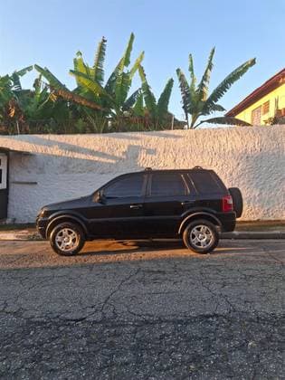 Carro 1.6 XLT 8V FLEX 4P MANUAL