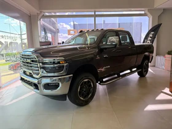 Carro 6.7 I6 TURBO DIESEL LARAMIE CD 4X4 AUTOMÁTICO