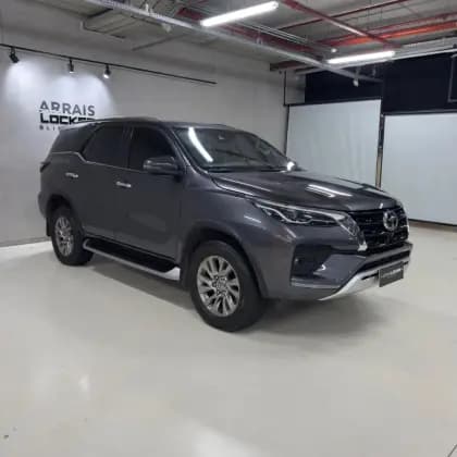 Carro 2.8 D-4D TURBO DIESEL SRX 4X4 AUTOMÁTICO