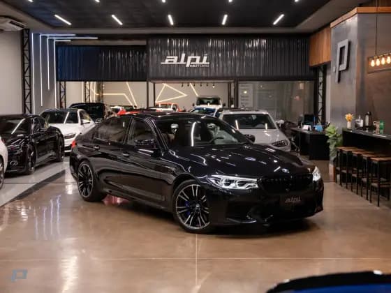 Carro 4.4 V8 TWIN POWER M XDRIVE STEPTRONIC