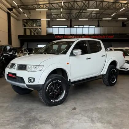Carro 3.2 HPE 4X4 CD 16V TURBO INTERCOOLER DIESEL 4P AUTOMÁTICO