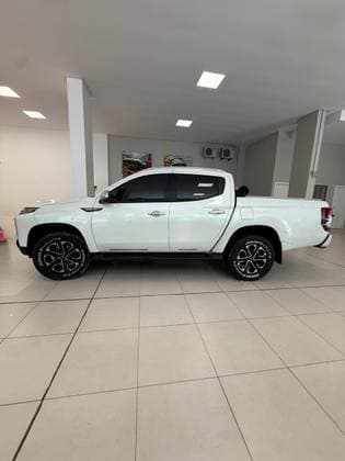 Carro 2.4 16V TURBO DIESEL SPORT HPE-S CD 4P 4X4 AUTOMÁTICO