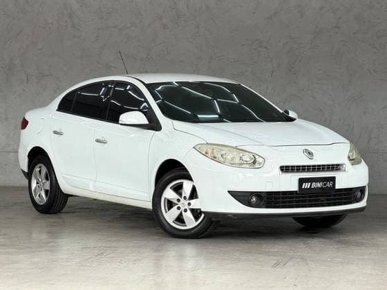 Carro 2.0 DYNAMIQUE 16V FLEX 4P AUTOMÁTICO