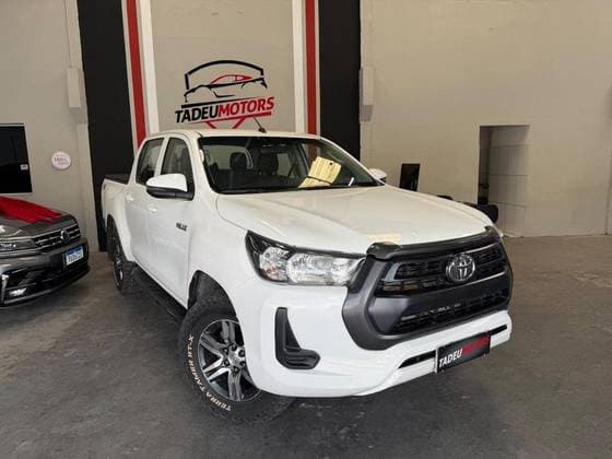 Carro 2.8 D-4D TURBO DIESEL CD POWER PACK 4X4 MANUAL