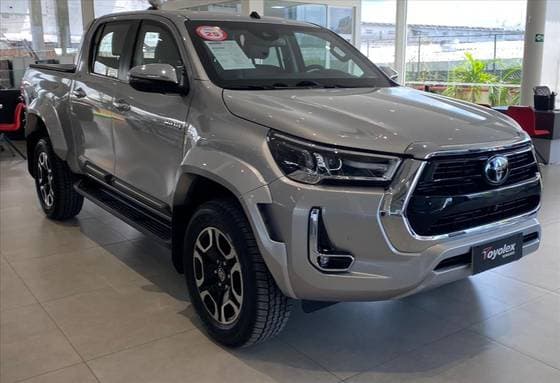 Carro 2.8 D-4D TURBO DIESEL CD SRX PLUS 4X4 AUTOMÁTICO