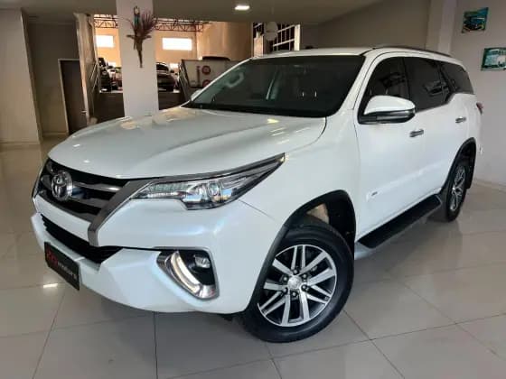 Carro 2.8 SRX 4X4 7 LUGARES 16V TURBO INTERCOOLER DIESEL 4P AUTOMÁTICO