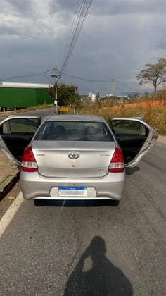 Carro 1.5 X SEDAN 16V FLEX 4P MANUAL