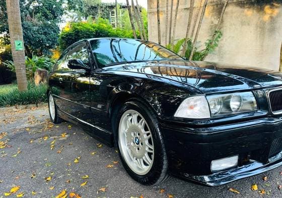 Carro 3.0 (USA) 6 CILINDROS 24V GASOLINA 2P MANUAL