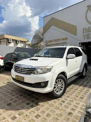 Carro 3.0 SRV 4X4 CD 16V TURBO INTERCOOLER DIESEL 4P AUTOMÁTICO