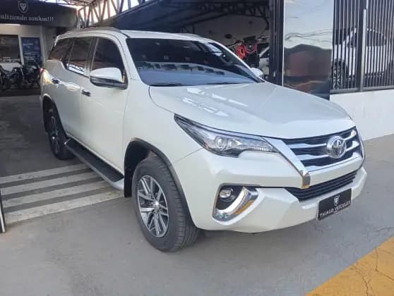 Carro 2.8 SRX 4X4 7 LUGARES 16V TURBO INTERCOOLER DIESEL 4P AUTOMÁTICO