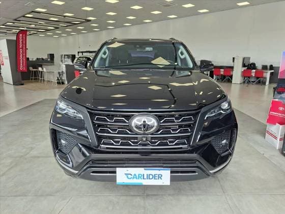 Carro 2.8 D-4D TURBO DIESEL SRX 4X4 AUTOMÁTICO