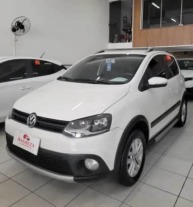 Carro 1.0 MPI TRACK 12V FLEX 4P MANUAL