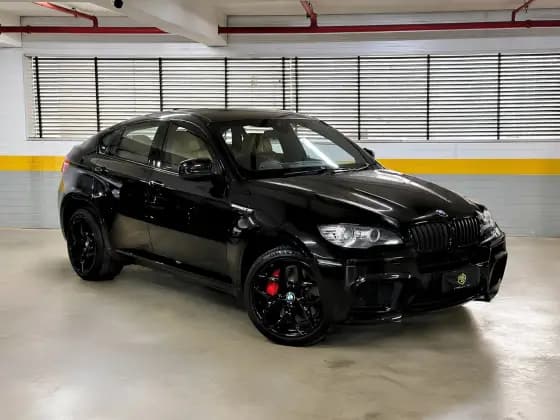 Carro 4.4 M 4X4 COUPÉ V8 32V BI-TURBO GASOLINA 4P AUTOMÁTICO