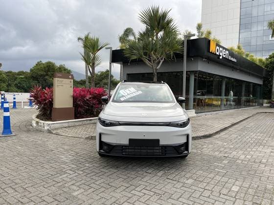 Carro 28,4 KW REEV