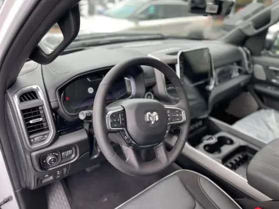 Carro 3.0 HURRICANE 6 BITURBO GASOLINA LARAMIE NIGHT EDITION CD 4X4 AUTOMÁTICO
