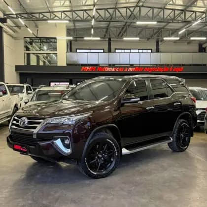 Carro 2.8 SRX 4X4 7 LUGARES 16V TURBO INTERCOOLER DIESEL 4P AUTOMÁTICO