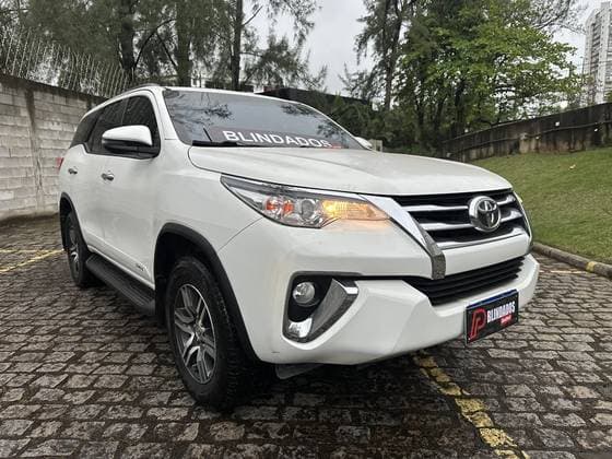 Carro 2.7 SRV 7 LUGARES 4X2 16V FLEX 4P AUTOMÁTICO