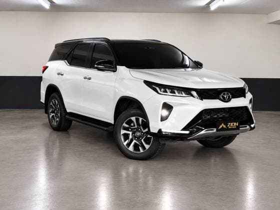 Carro 2.8 D-4D TURBO DIESEL DIAMOND 7L 4X4 AUTOMÁTICO