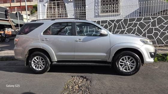 Carro 3.0 SRV 4X4 7 LUGARES 16V TURBO INTERCOOLER DIESEL 4P AUTOMÁTICO