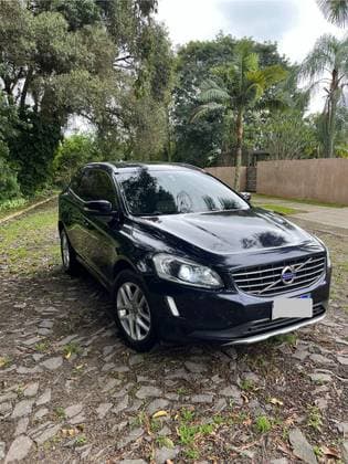 Carro 2.4 D5 MOMENTUM DIESEL AWD 4P AUTOMÁTICO