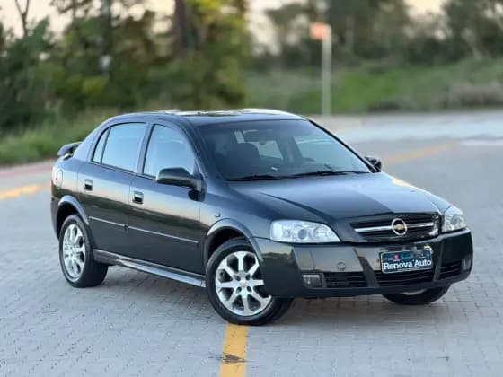 Carro 2.0 MPFI ADVANTAGE 8V FLEX 4P MANUAL