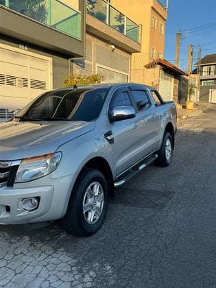 Carro 3.2 XLT 4X4 CD 20V DIESEL 4P MANUAL