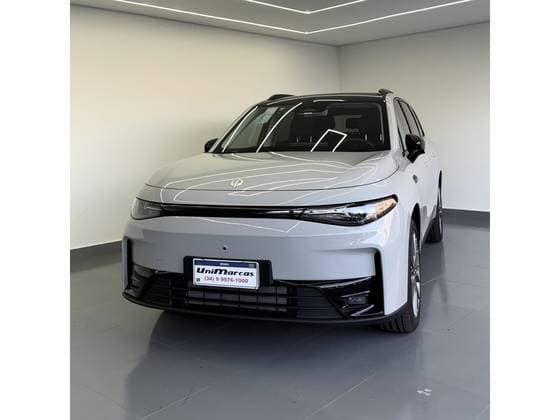 Carro 28,4 KW REEV