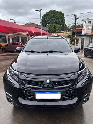 Carro 2.4 16V MIVEC TURBO DIESEL HPE AWD AUTOMÁTICO