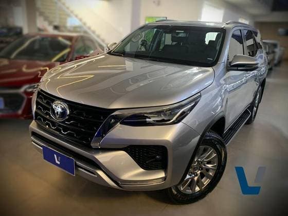 Carro 2.8 D-4D TURBO DIESEL SRX 4X4 AUTOMÁTICO