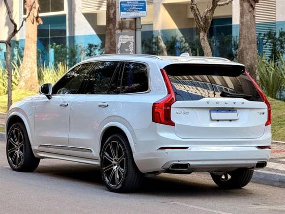 Carro 2.0 T8 HYBRID INSCRIPTION AWD GEARTRONIC