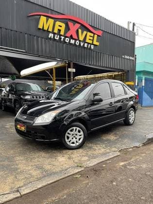 Carro 1.6 MPI CLASS SEDAN 8V FLEX 4P MANUAL