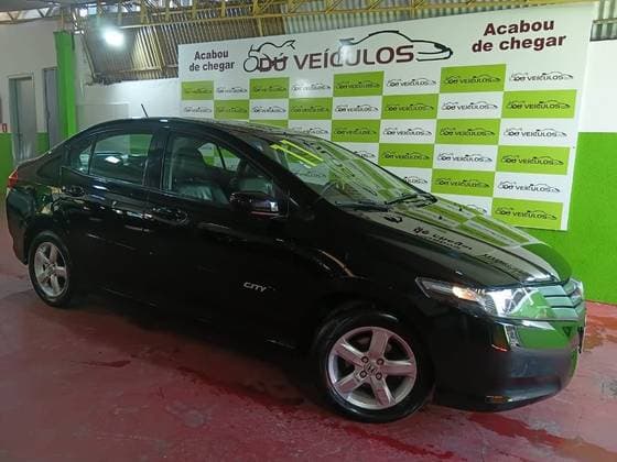 Carro 1.5 DX 16V FLEX 4P AUTOMÁTICO